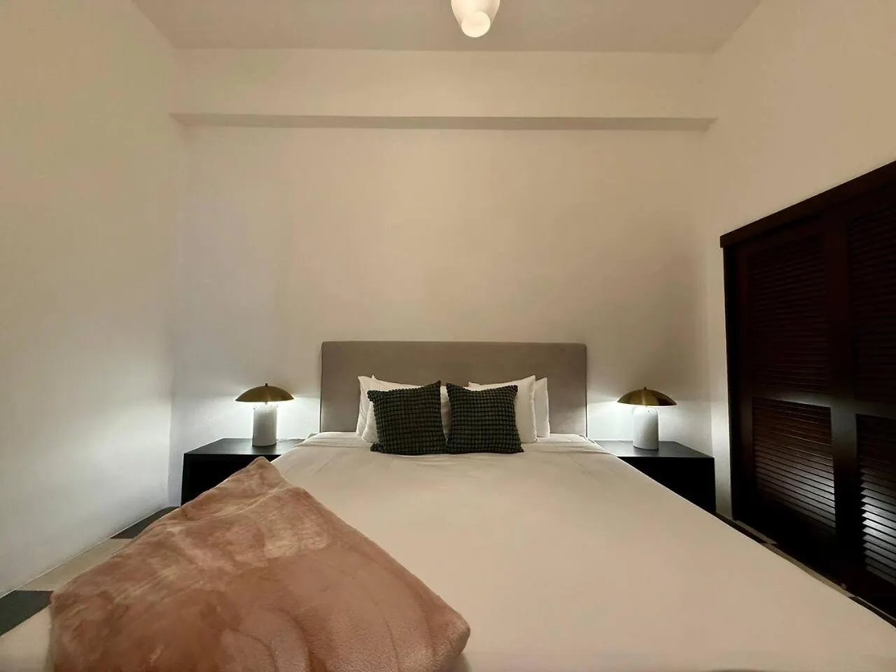 Colonial Charm With Balcony Walk To El Morro & Dining Apartment San Juan Puerto Rico